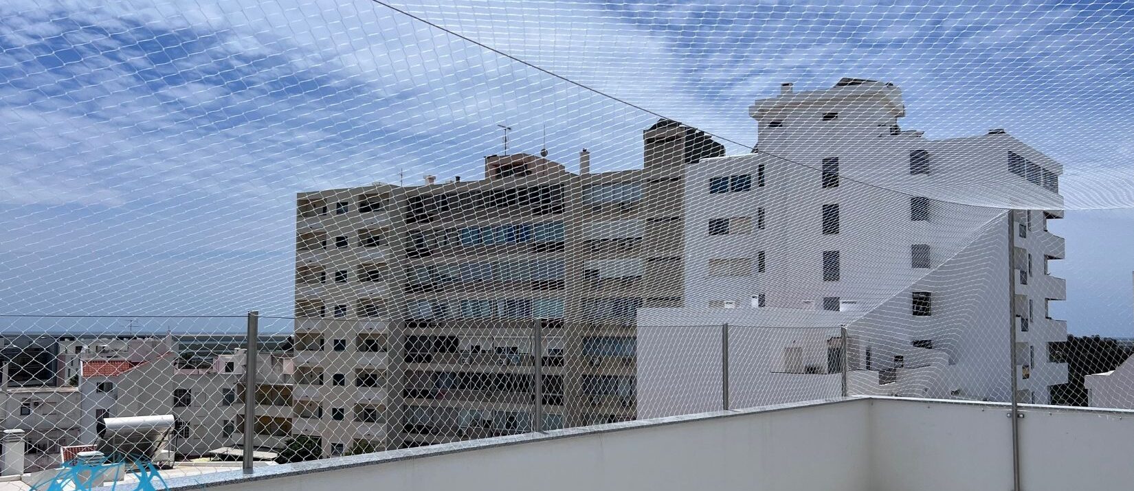 instalação profissional de rede para gatos em apartamento