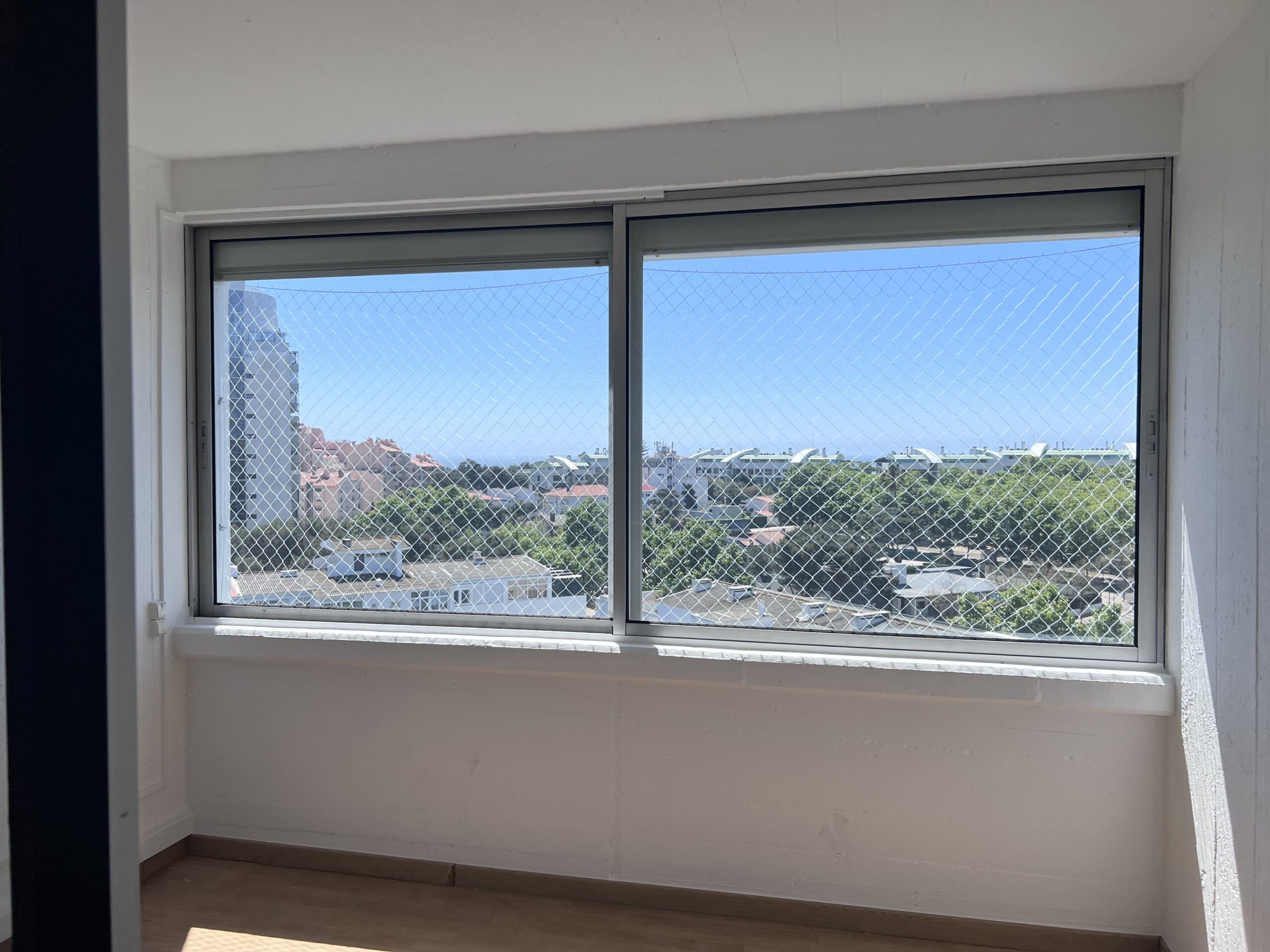 Rede de proteção transparente para janelas em Lisboa