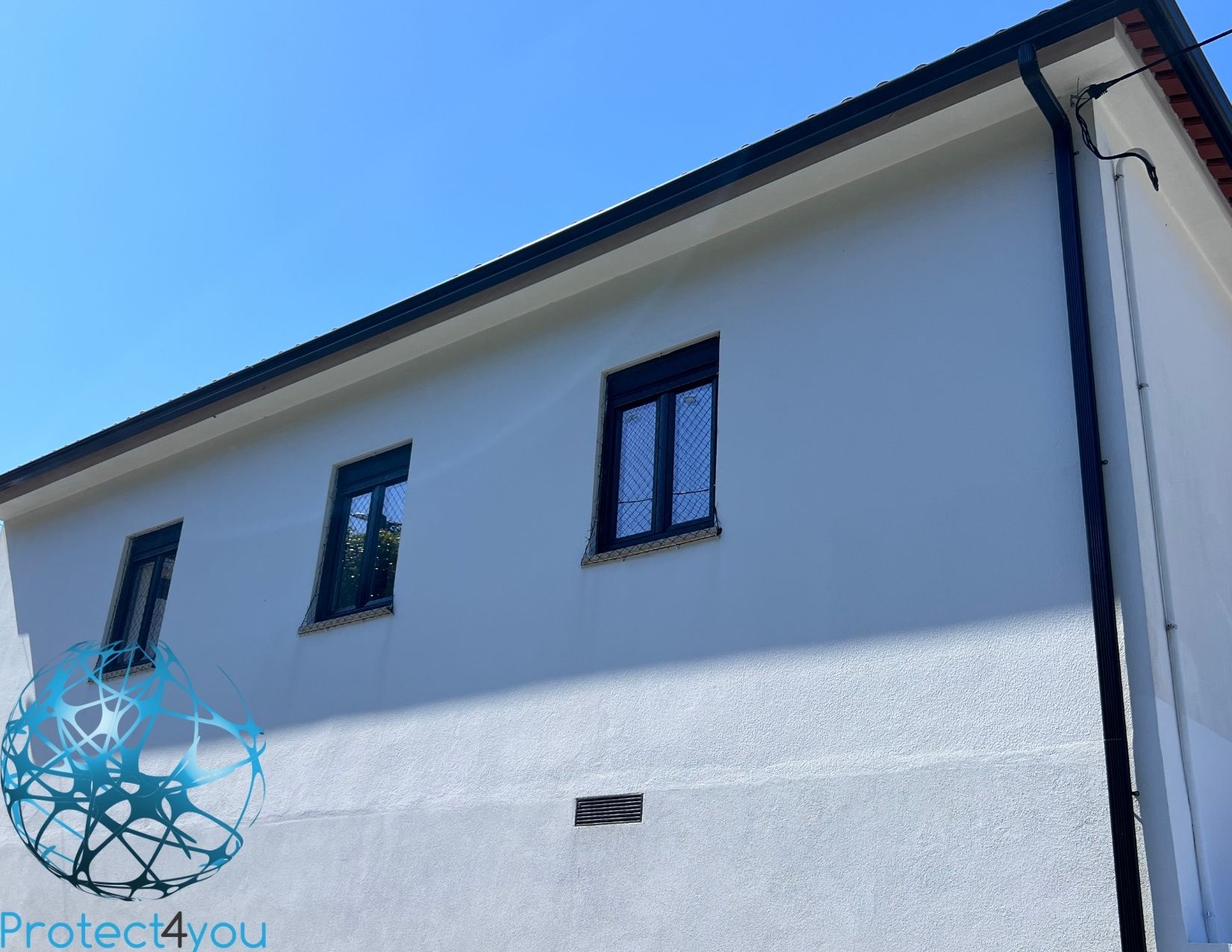 rede proteção janela Almada com instalação profissional em apartamento