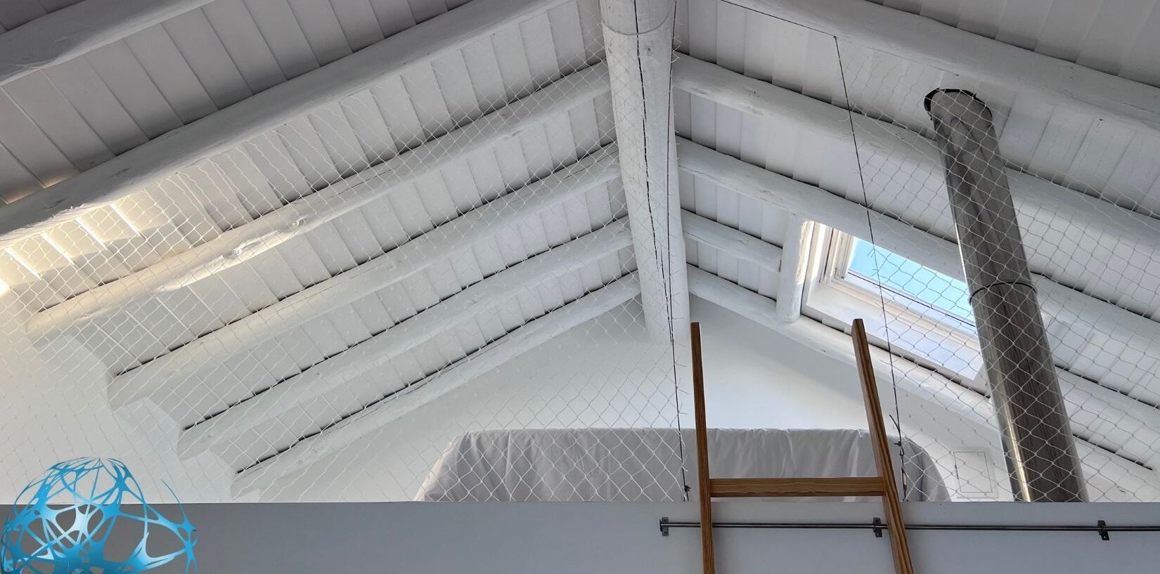 Estrutura de proteção com acabamento discreto