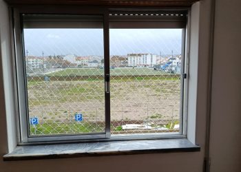 Rede de segurança para escadas em Lisboa - proteção para a família